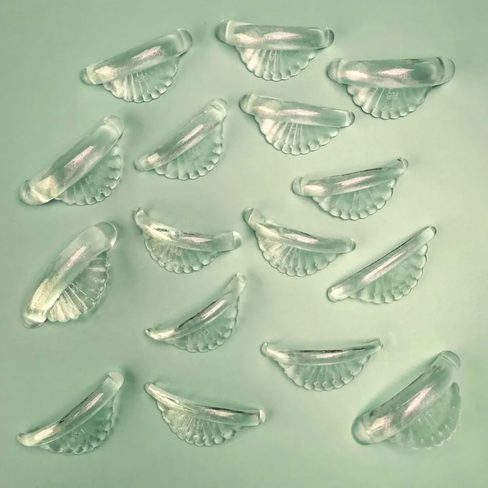 Glitter Shell Lash Lift Pads | 8 Pairs - Image 4